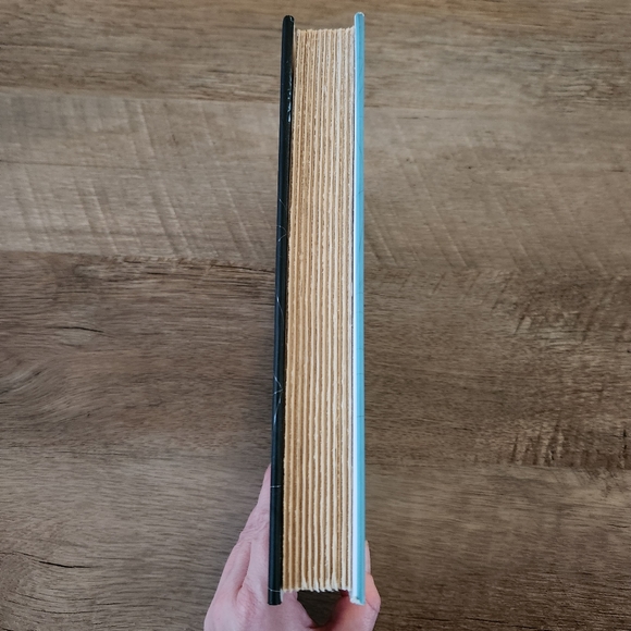 Medusa's Web & Pirates Book Bundle - Picture 8 of 16